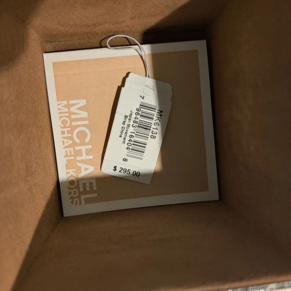 NWT MICHAEL KORS Commerce Root Women's Casual Watch - Picture 4 of 7